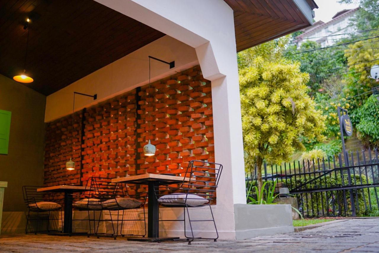 Hotel Chariot Square Kandy Exterior foto